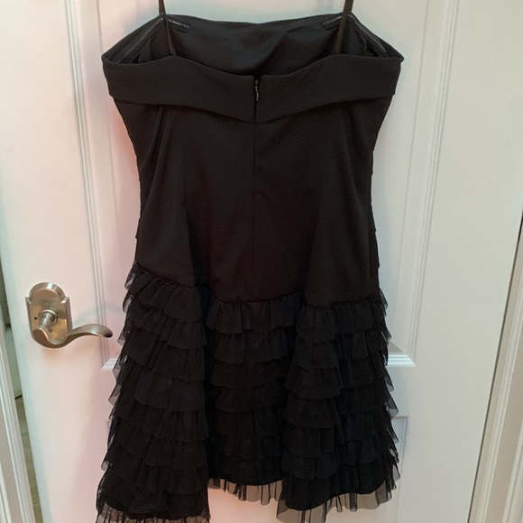 London Times Black Tiered Ruffle Dress CC Coco Look - Picture 5 of 16